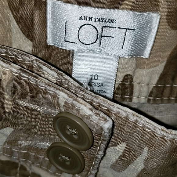 Ann Taylor Loft Camo Capris - Picture 2 of 3